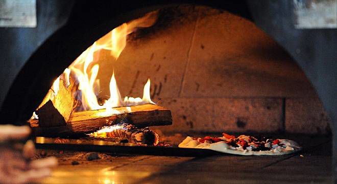 #3: Il Vicino Wood Oven Pizza